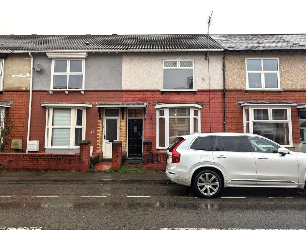 3 bed terraced house for sale in Vivian Road, Sketty, Swansea SA2, £160,000
