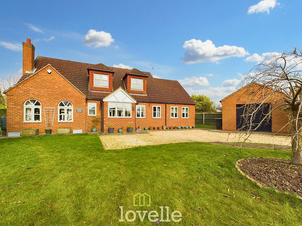 4 bed detached house for sale in Ings Lane, North Cotes DN36, £395,000