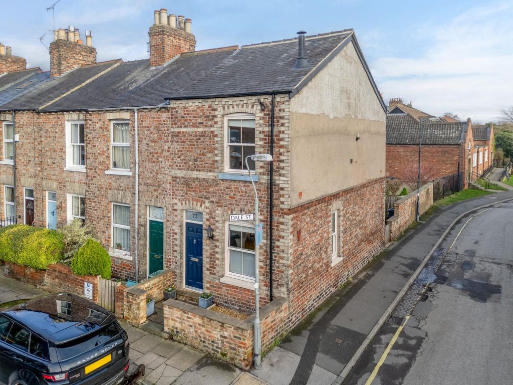 3 bed end terrace house for sale in Dale Street, York YO23, £450,000