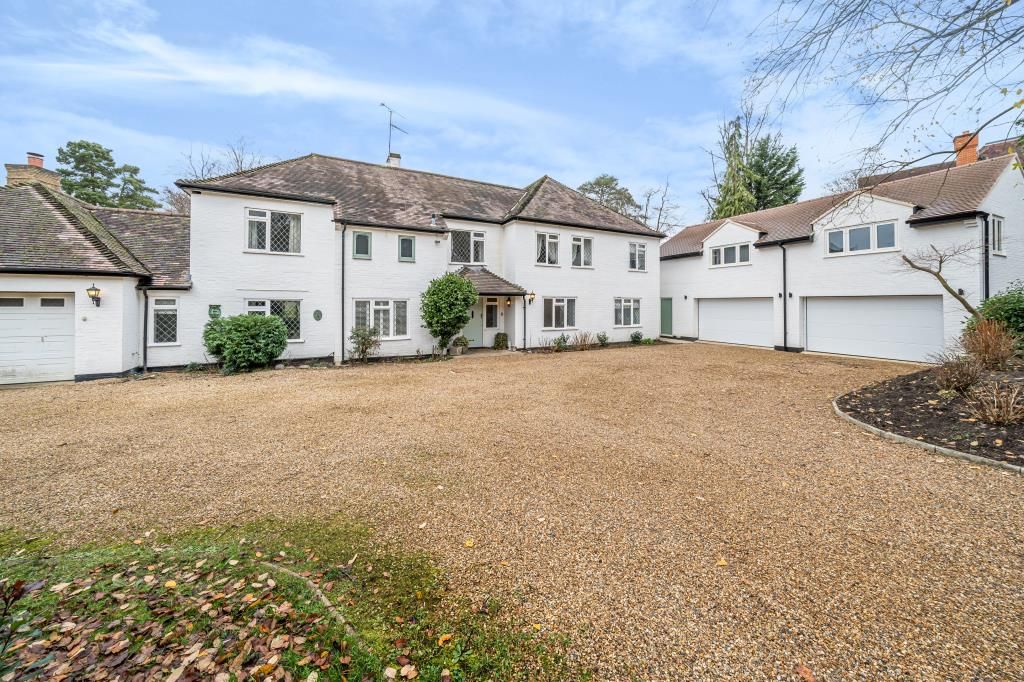 7 bed detached house to rent in Ascot, Berkshire SL5, £8,000 pcm
