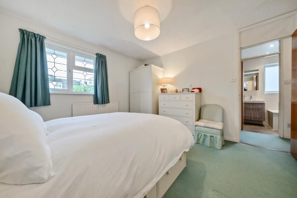 4 bed detached house for sale in Sunningdale, Berkshire SL5, £725,000