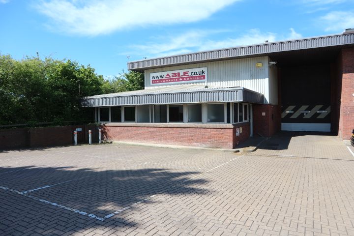Warehouse to let in Unit 8 Cutbush Industrial Estate, Danehill, Lower Earley, Reading RG6, £44,565 pa