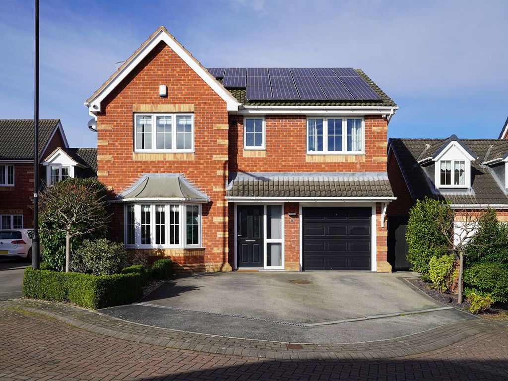 4 bed detached house for sale in Parklands View, Aston S26, £400,000