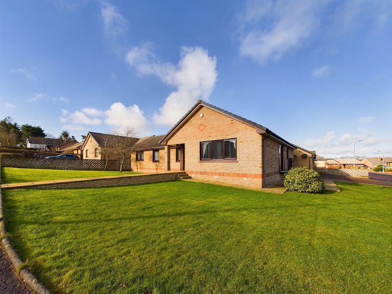 4 bed detached bungalow for sale in Abington Road, Symington, Biggar ML12, £349,500