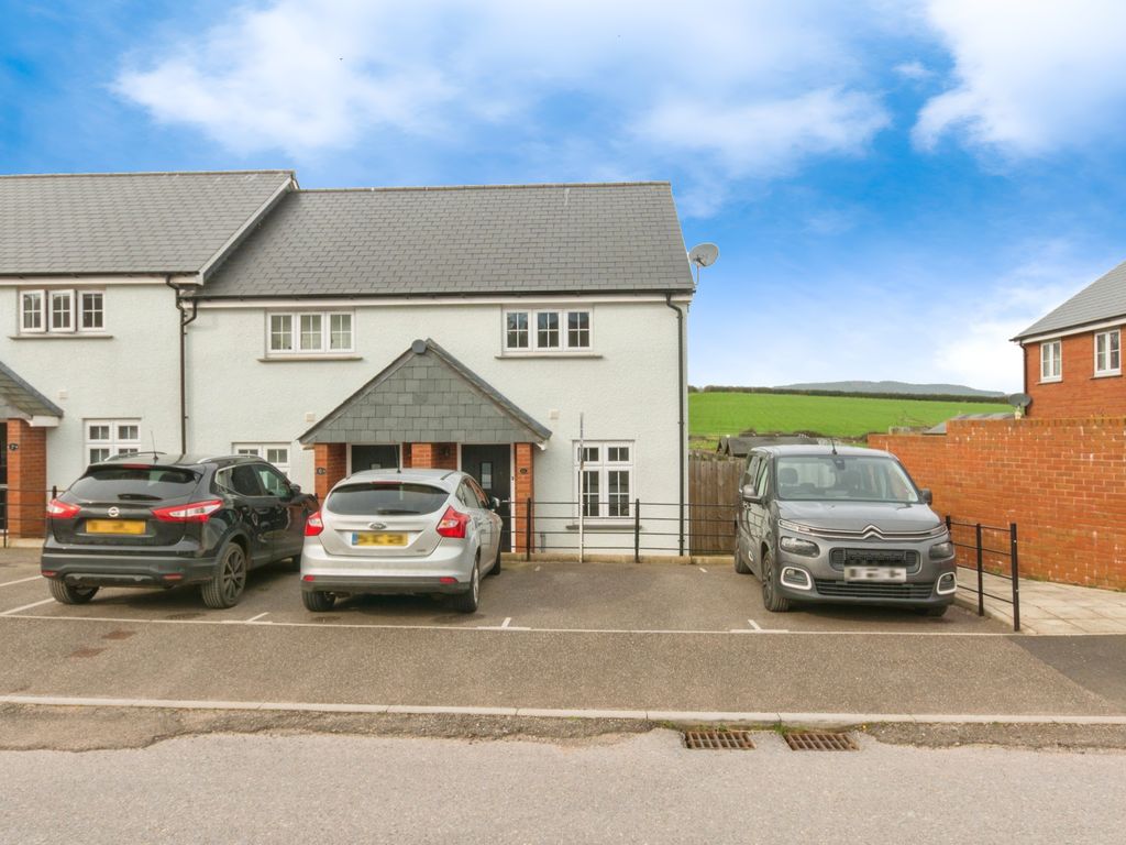 2 bed end terrace house for sale in Juniper Drive, Dawlish, Devon EX7, £250,000