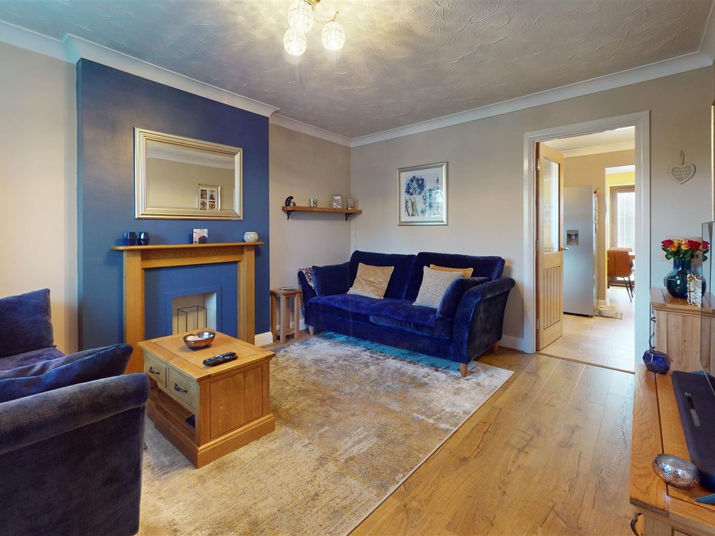 3 bed detached house for sale in Bridlington Crescent, Monkston, Milton Keynes MK10, £479,995