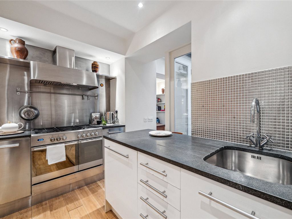 3 bed flat for sale in Warrington Crescent, Little Venice, London W9, £2,500,000