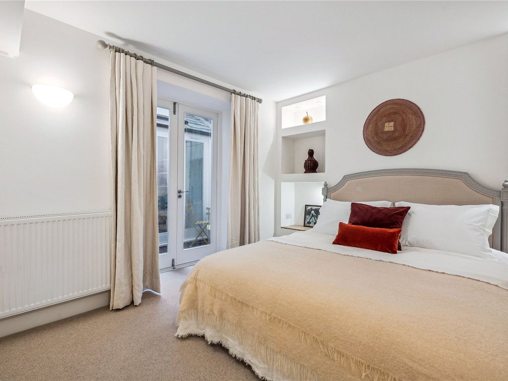 3 bed flat for sale in Warrington Crescent, Little Venice, London W9, £2,500,000