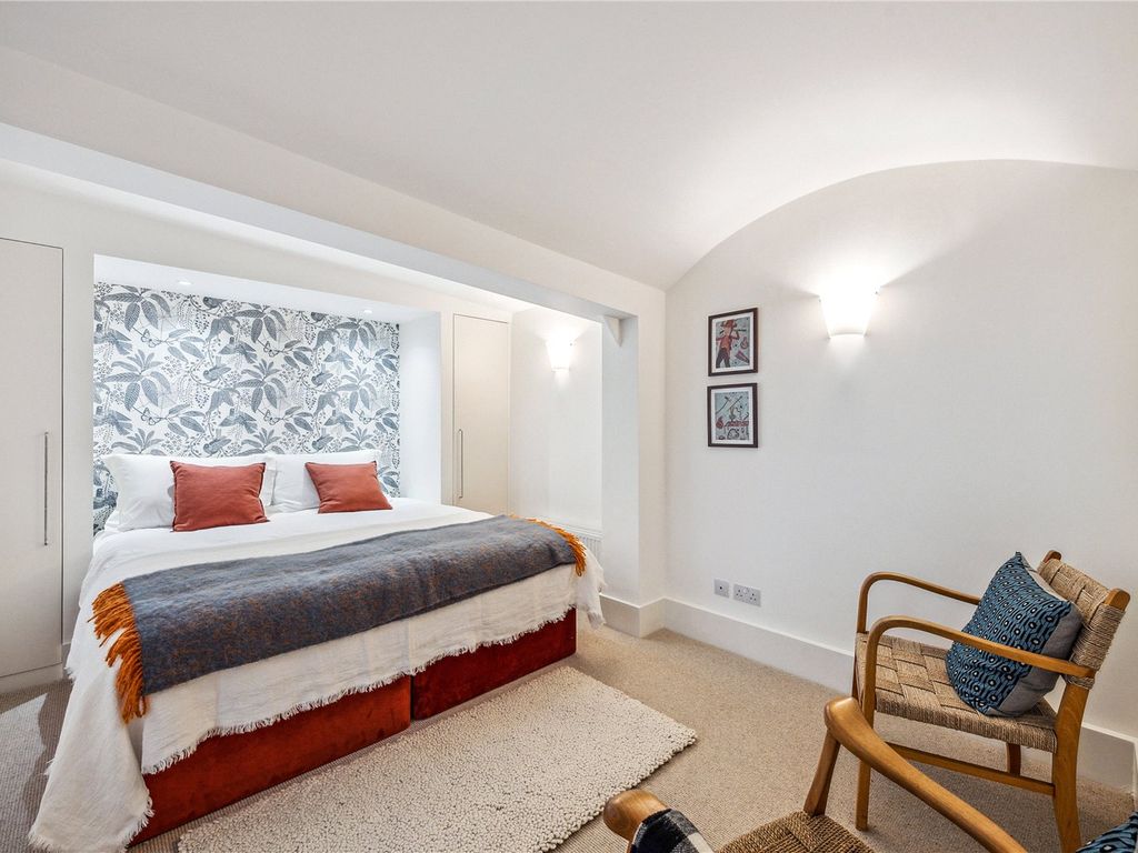 3 bed flat for sale in Warrington Crescent, Little Venice, London W9, £2,500,000