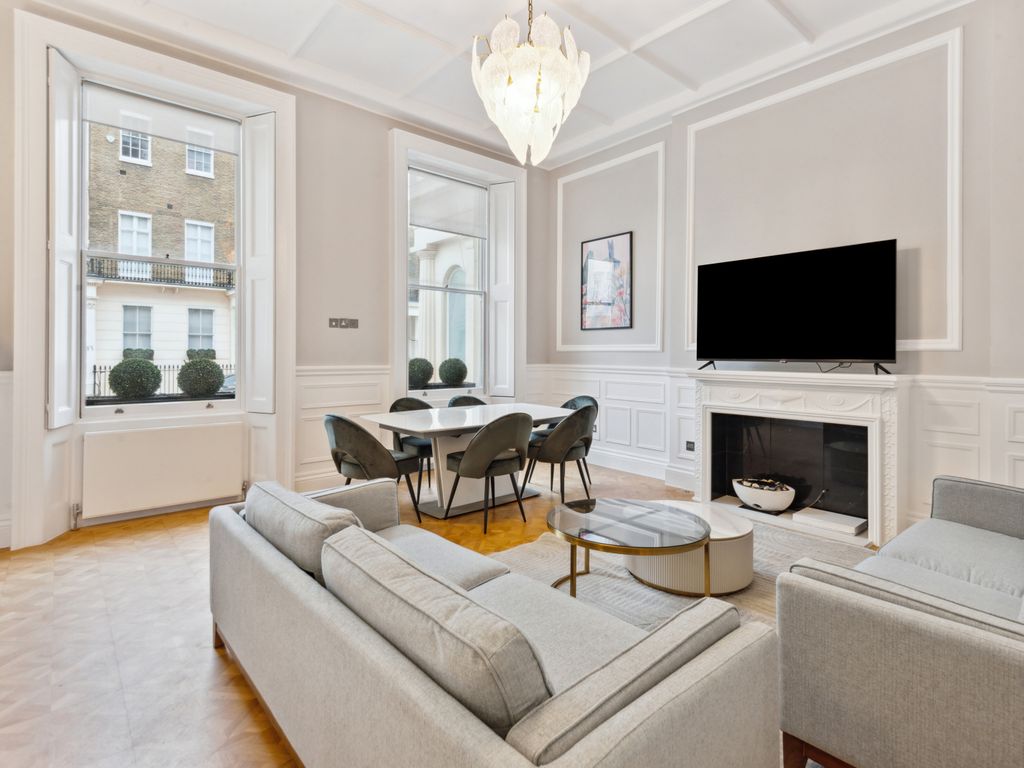 3 bed flat to rent in Eaton Place, Belgravia SW1X, £10,000 pcm