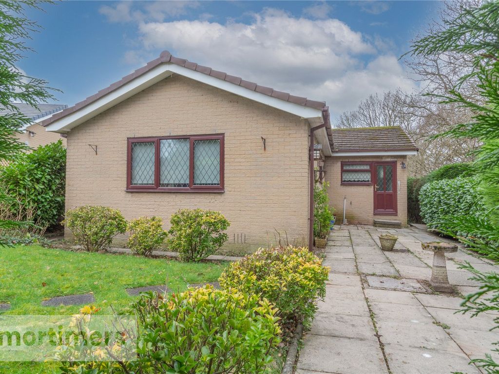 3 bed bungalow for sale in The Crescent, Blackburn, Lancashire BB2, £299,950