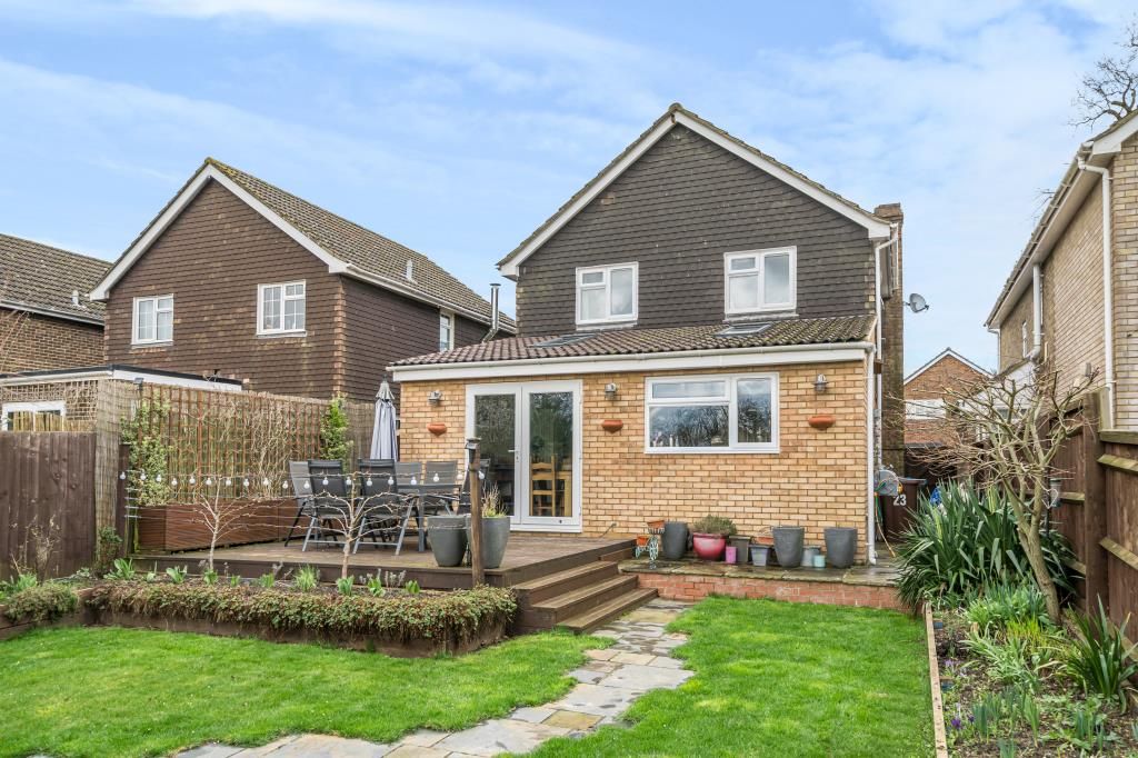 4 bed detached house for sale in Marsh Gibbon, Buckinghamshire OX27, £595,000
