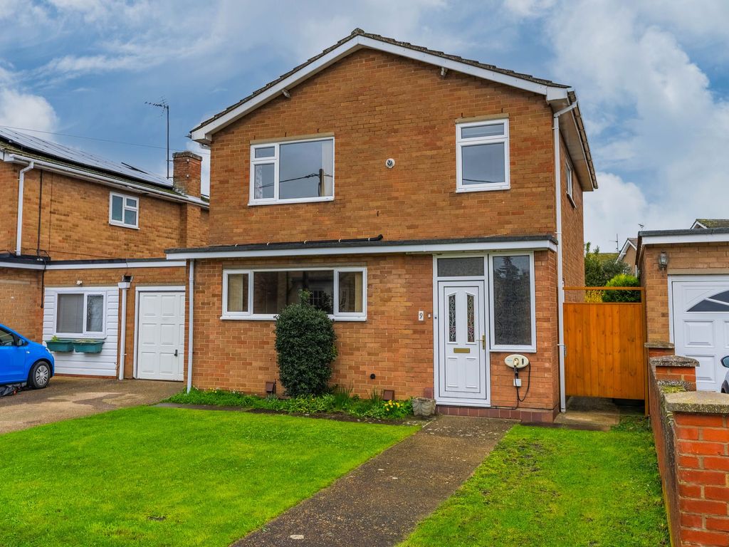 4 bed detached house for sale in Rampton End, Willingham CB24, £395,000