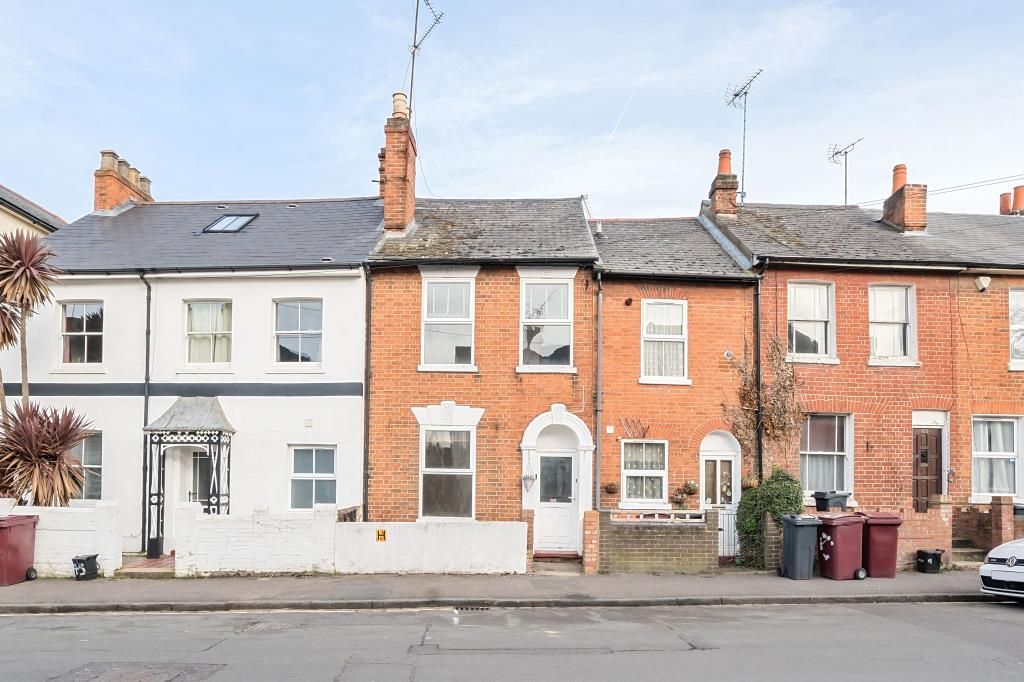 4 bed terraced house for sale in Reading, Berkshire RG1, £375,000