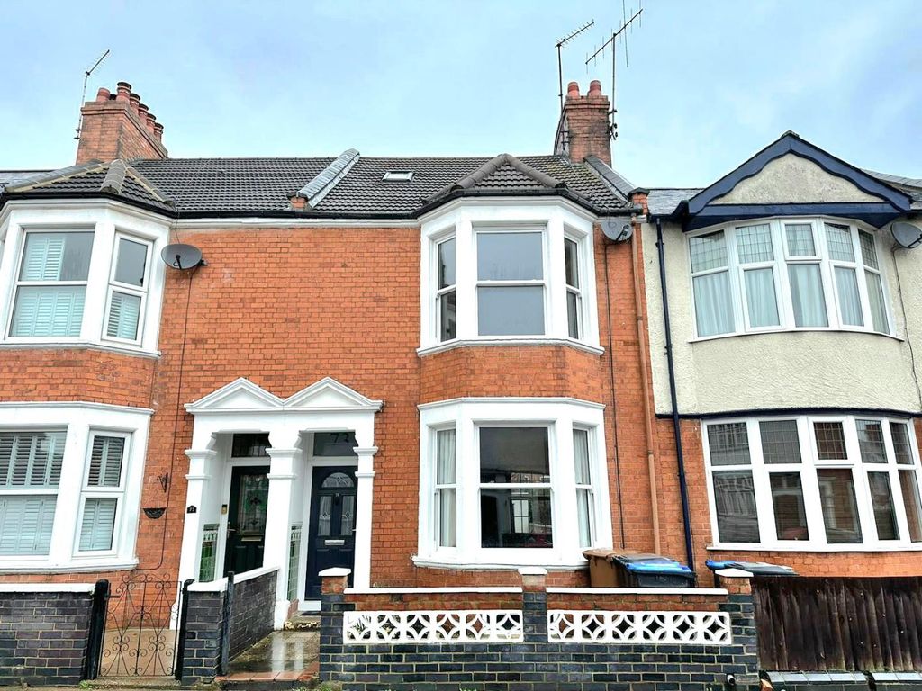 4 bed terraced house for sale in Birchfield Road, Abington, Northampton NN1, £360,000