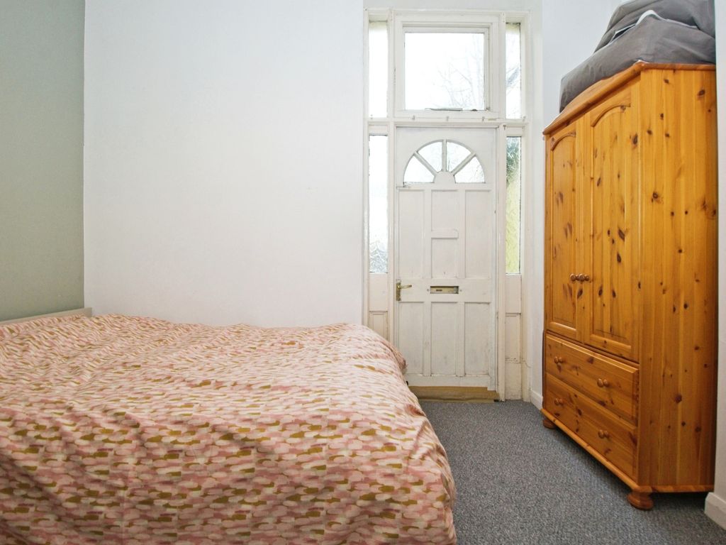 1 bed flat for sale in Claude Road, Cardiff CF24, £110,000