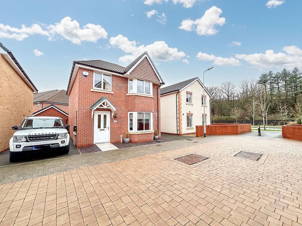 4 bed detached house for sale in Puddlers Row, Rogerstone NP10, £350,000