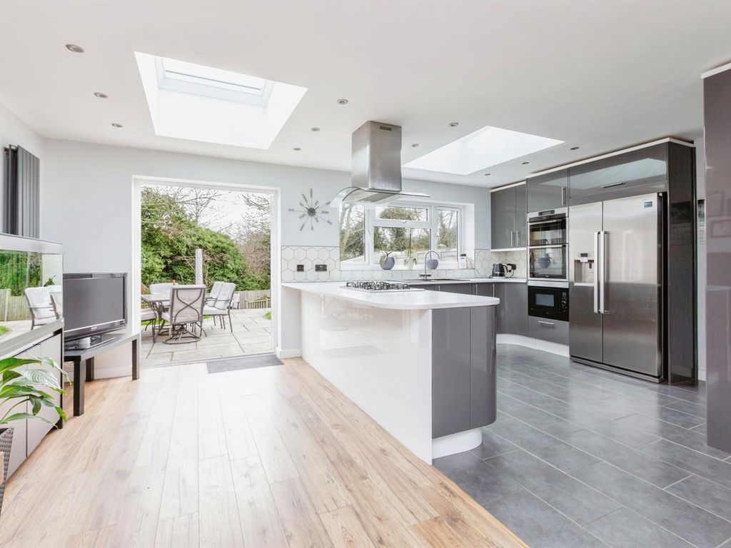 3 bed terraced house for sale in Nicholas Mead, Great Linford, Milton Keynes MK14, £360,000