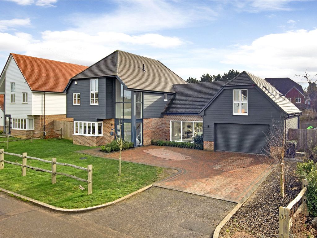 4 bed detached house for sale in Sutton Valence, Maidstone, Kent ME17, £1,150,000