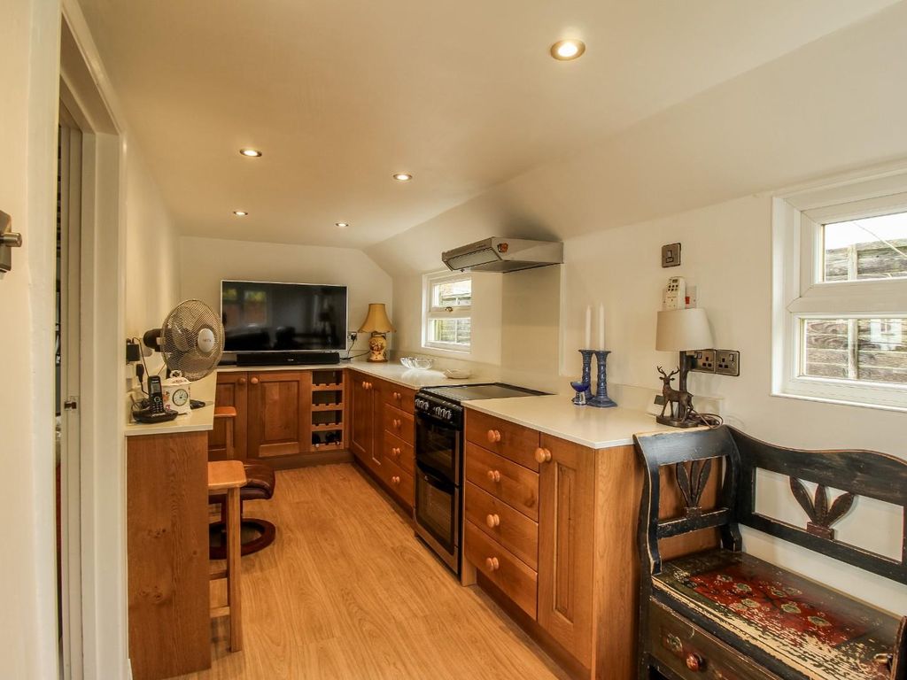 3 bed cottage for sale in 34 West Wickham Road, Balsham, Cambridge CB21, £450,000