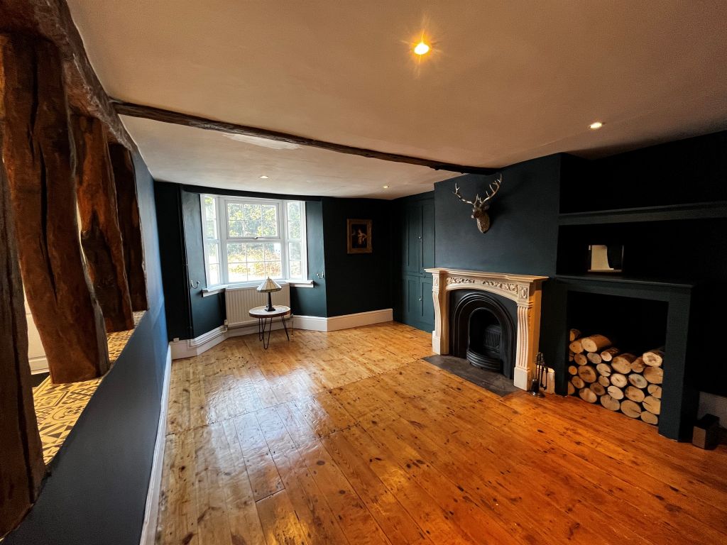 4 bed detached house for sale in Aylesbury Road, Bierton, Aylesbury HP22, £550,000