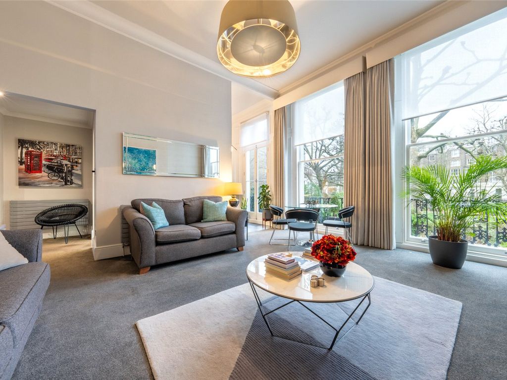 3 bed flat for sale in Randolph Crescent, London W9, £2,500,000