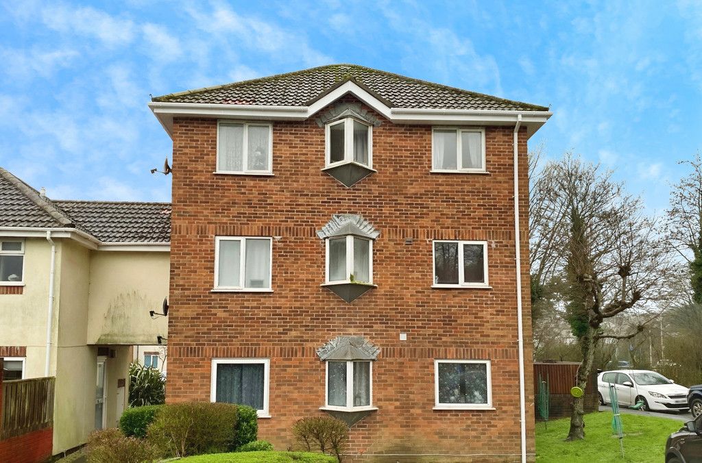 2 bed flat for sale in Tory Brook Court, Plymouth PL7, £125,000