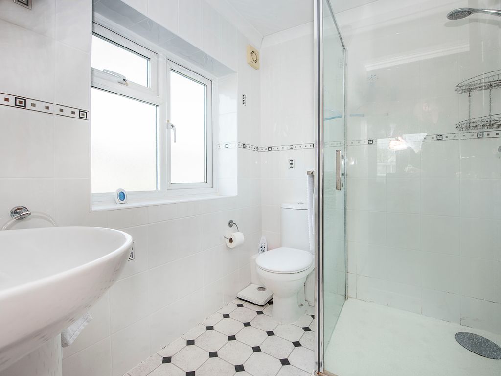 5 bed semi-detached house for sale in Barnsbury Close, New Malden KT3, £850,000