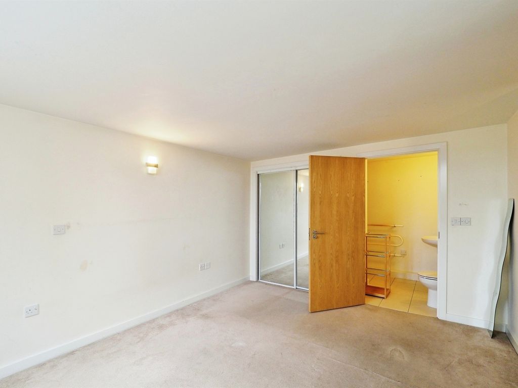 2 bed flat for sale in Rutland Street, Leicester LE1, £125,000