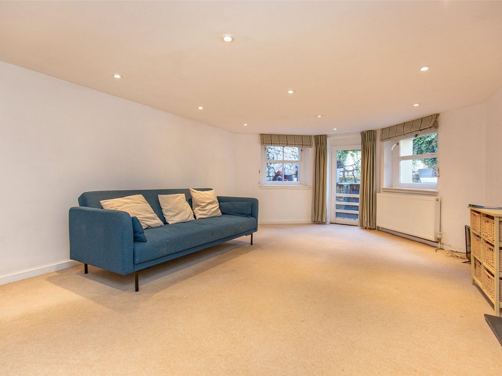 1 bed flat for sale in Hampton Road, Redland, Bristol BS6, £260,000