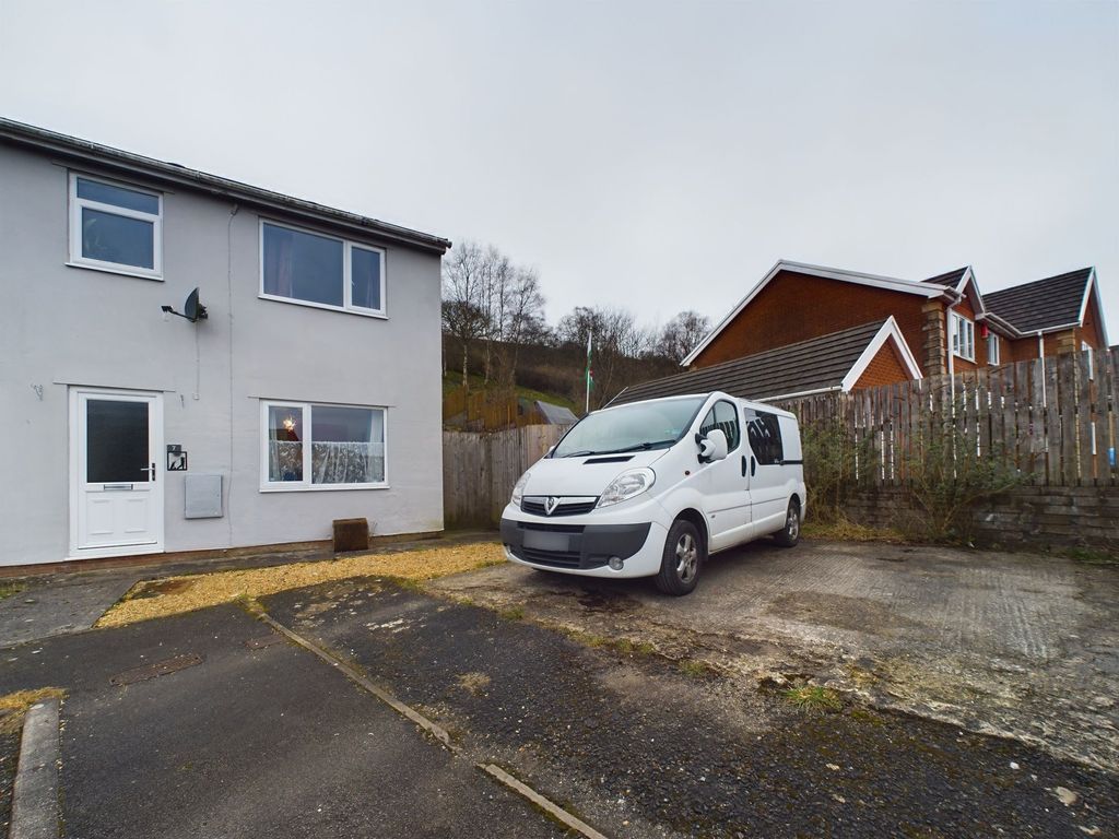 3 bed end terrace house for sale in Brynllys, Ebbw Vale NP23, £135,000