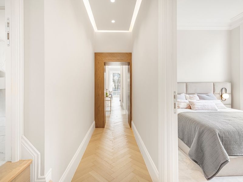 1 bed flat for sale in Ashburn Gardens, London SW7, £2,895,000