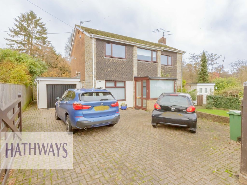 4 bed detached house for sale in Upper Cwmbran Road, Upper Cwmbran NP44, £425,000