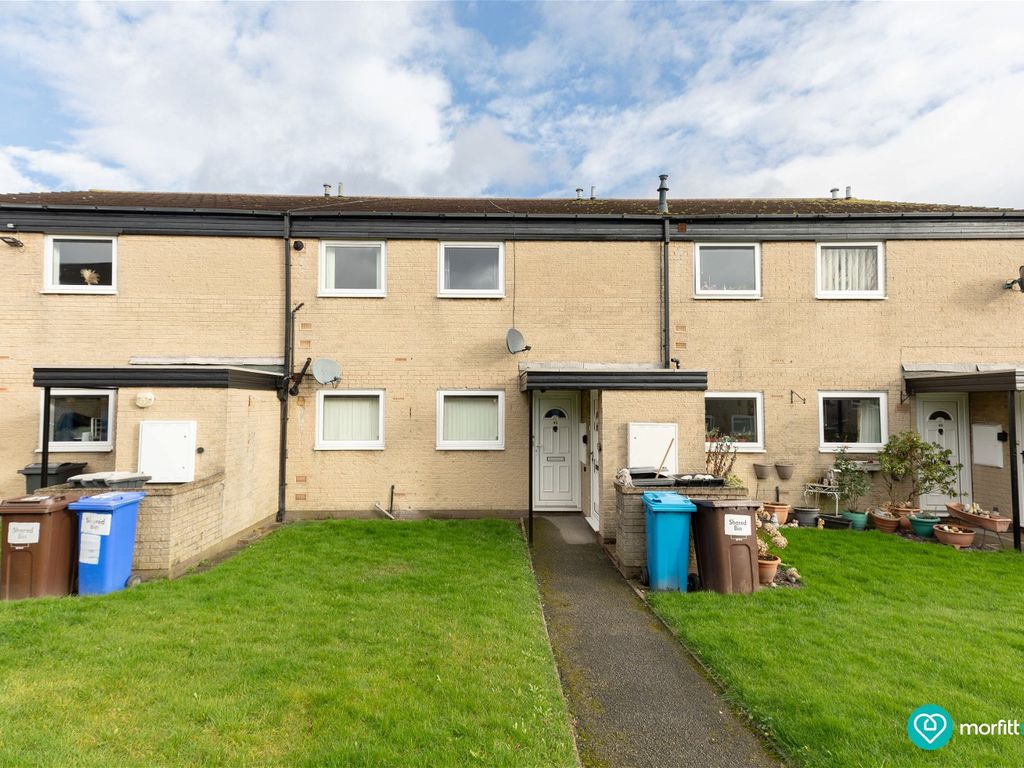 2 bed flat for sale in Grassdale View, Hackenthorpe S12, £115,000