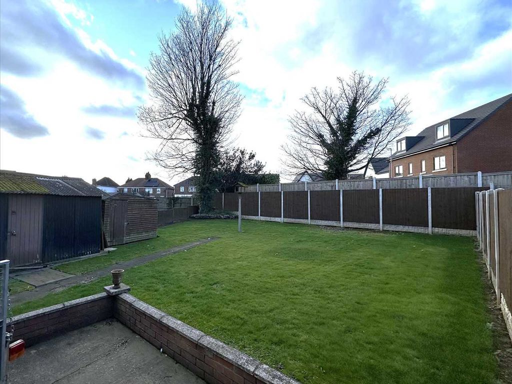 2 bed semi-detached house for sale in Bottesford Avenue, Scunthorpe DN16, £118,000