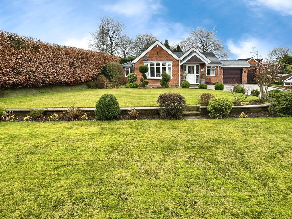 2 bed detached bungalow for sale in Caverswall Road, Weston Coyney ST3, £365,000