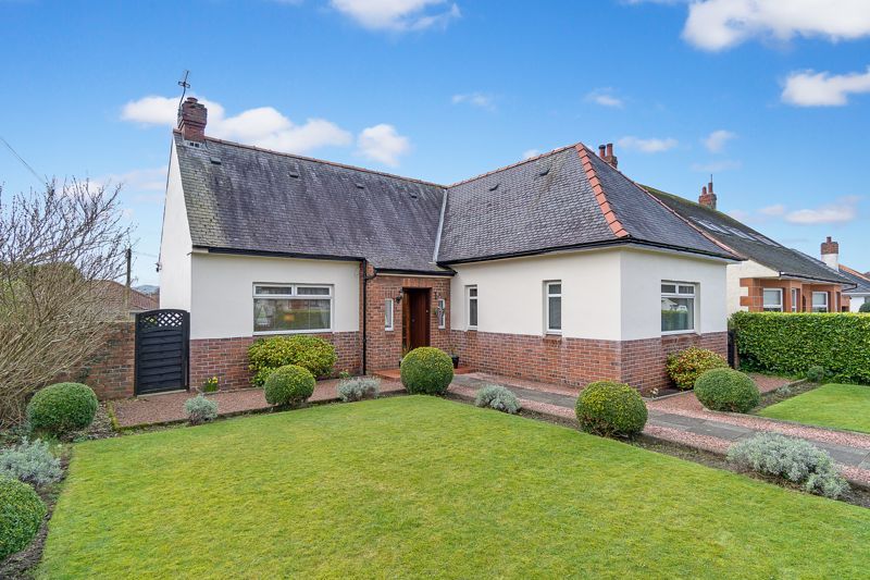 4 bed detached bungalow for sale in Castlehill Road, Ayr KA7, £285,000