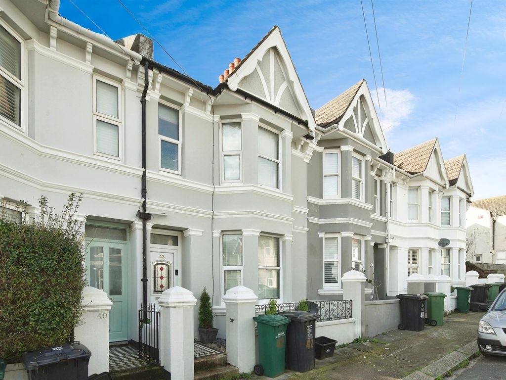 3 bed terraced house for sale in Alpine Road, Hove BN3, £625,000