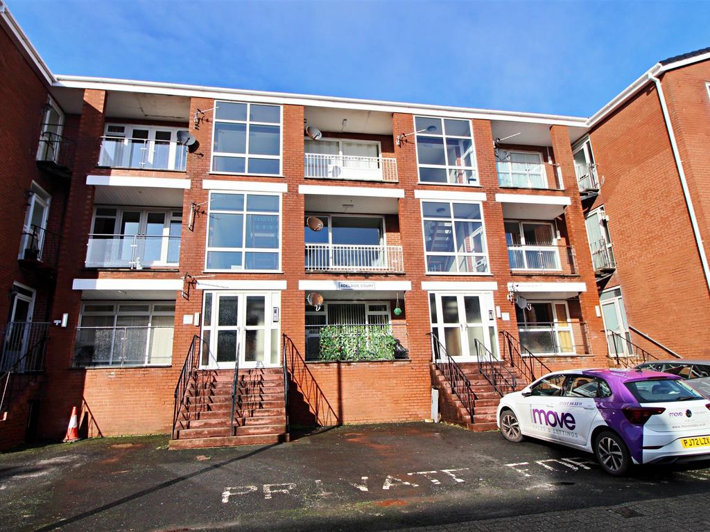 2 bed flat to rent in Adelaide Street, Blackpool FY1, £620 pcm