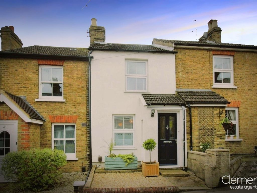 2 bed terraced house for sale in Astley Road, Hemel Hempstead HP1, £350,000