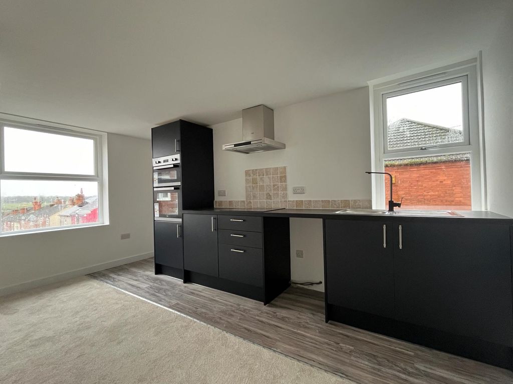 1 bed flat to rent in High Street, Tibshelf, Alfreton DE55, £575 pcm