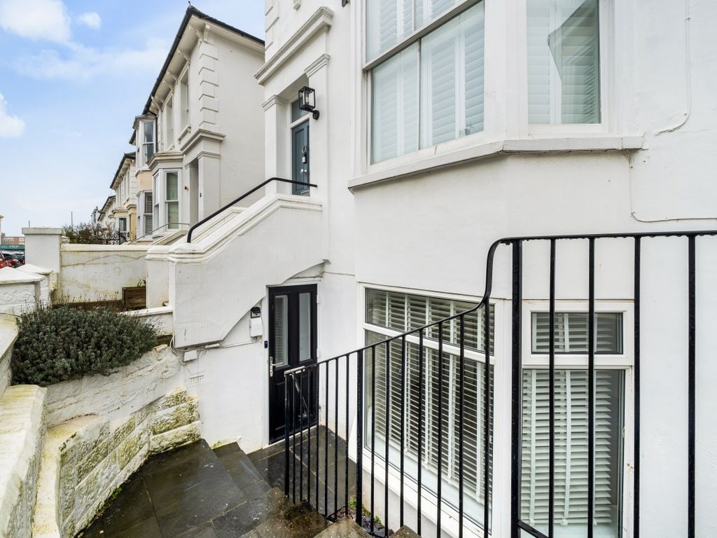 1 bed flat to rent in Hova Villas, Hove BN3, £1,350 pcm