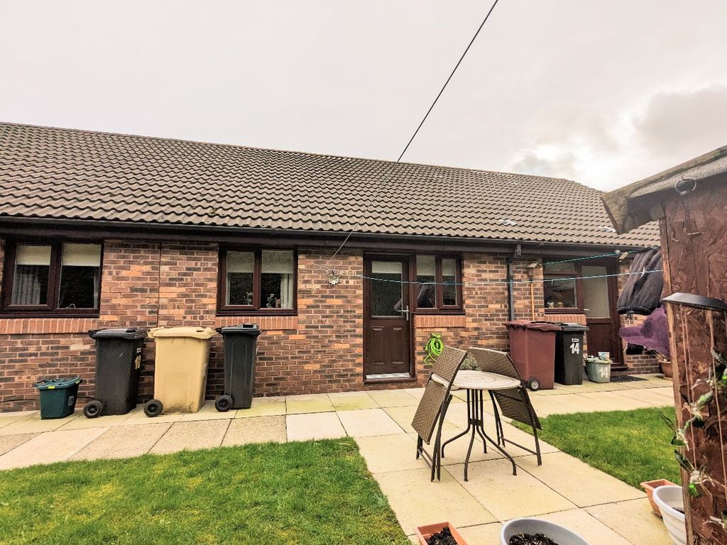 1 bed bungalow for sale in Castle Mews, Farnworth, Bolton BL4, £98,000