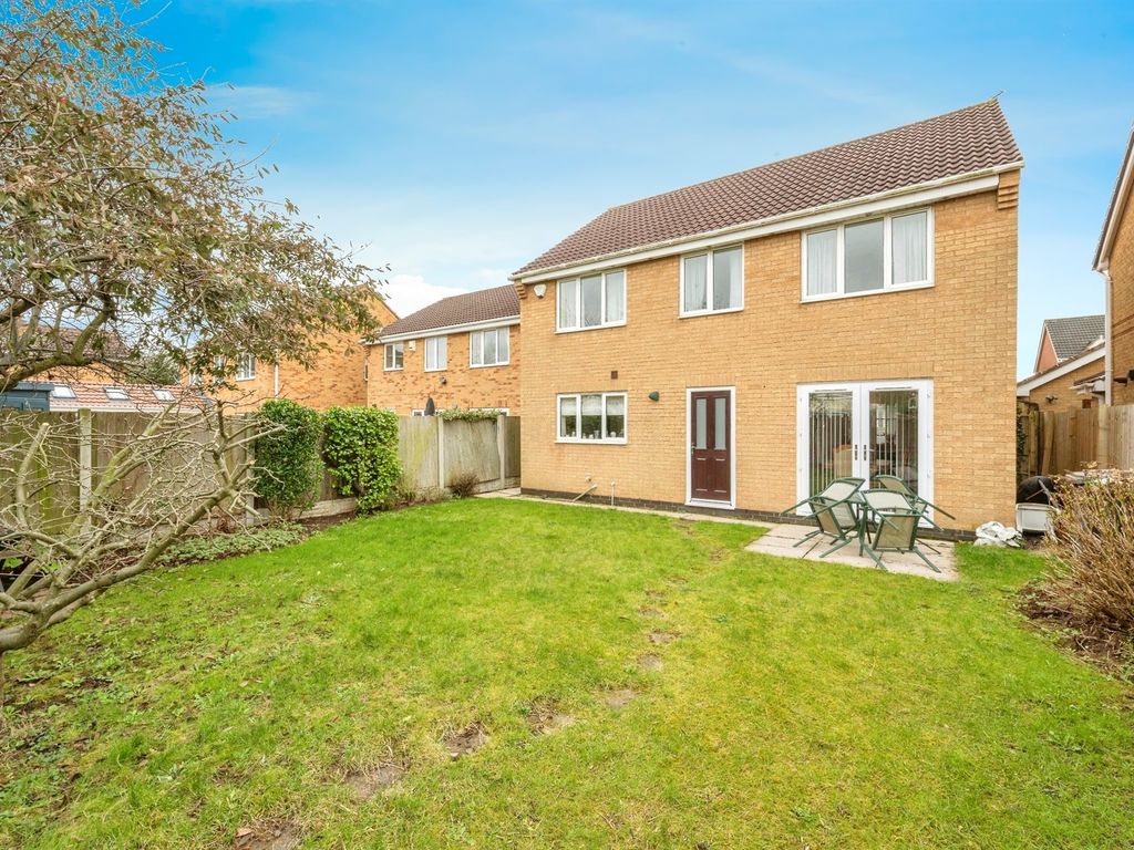 4 bed detached house for sale in Kestrel Drive, Adwick-Le-Street, Doncaster DN6, £285,000