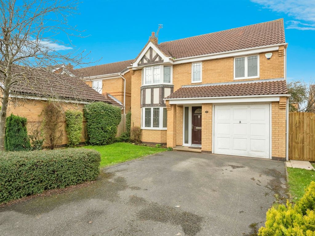 4 bed detached house for sale in Kestrel Drive, Adwick-Le-Street, Doncaster DN6, £285,000
