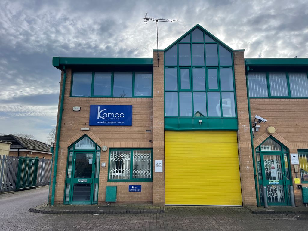 Warehouse to let in Unit 1 Brickfields Industrial Park, Kiln Lane, Bracknell RG12, £37,367 pa