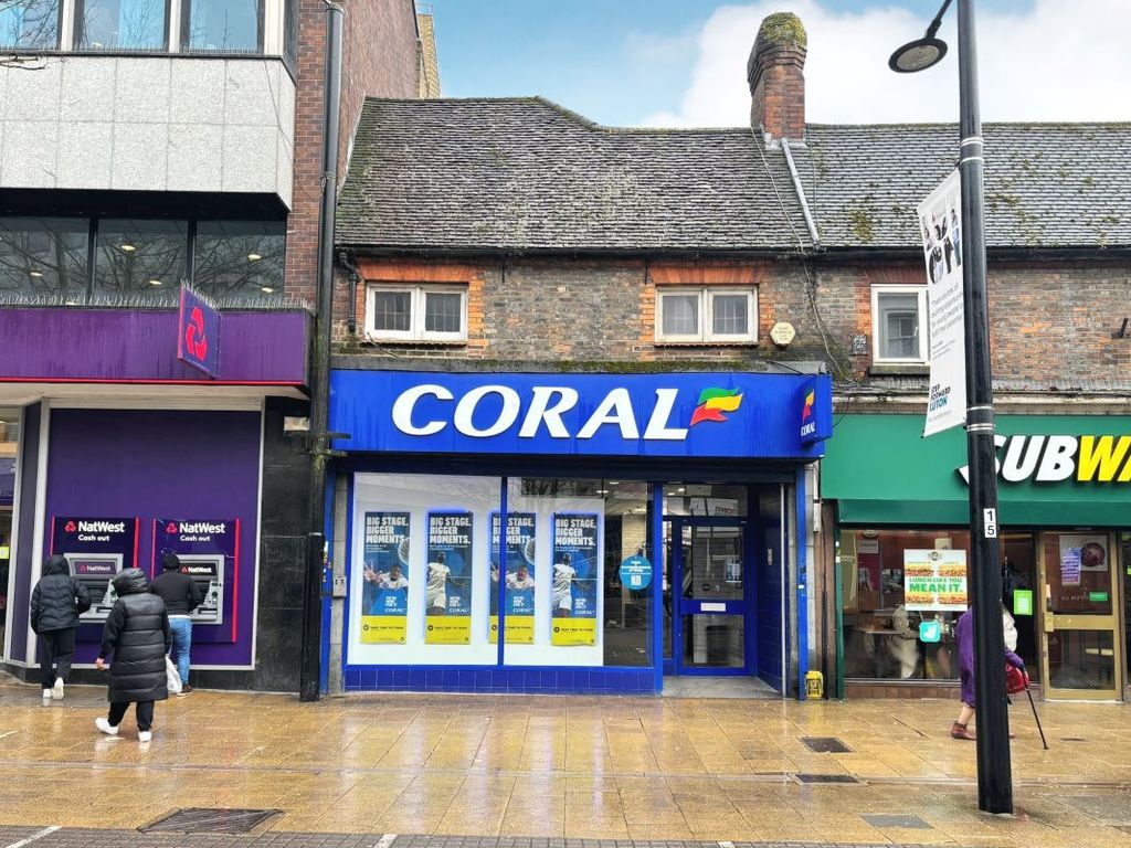 Retail premises for sale in 35 George Street, Luton, Bedfordshire LU1, £275,000