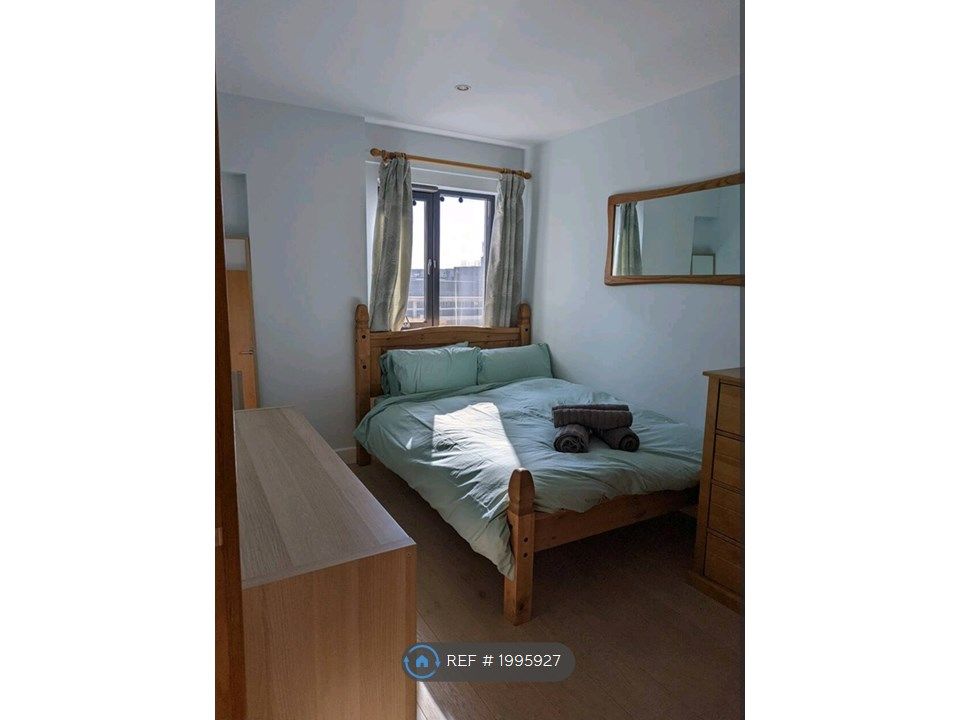 2 bed flat to rent in Bridge House, Croydon CR0, £1,950 pcm