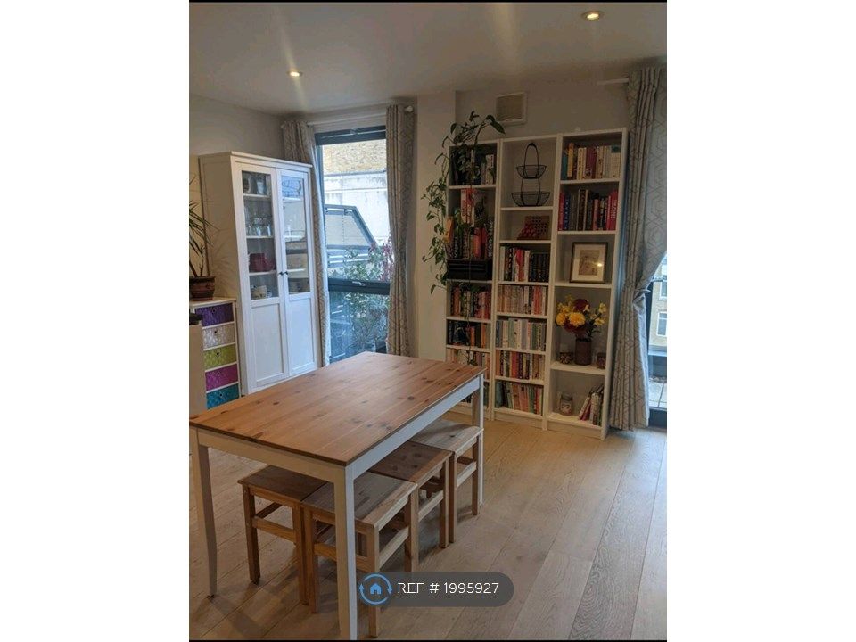 2 bed flat to rent in Bridge House, Croydon CR0, £1,950 pcm
