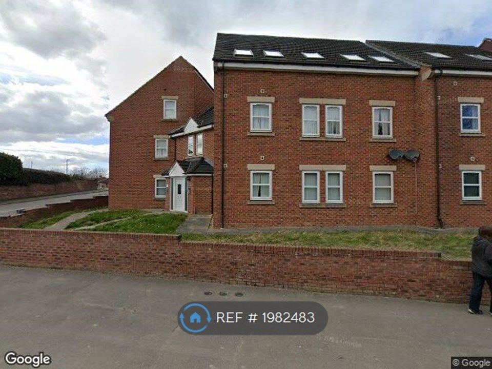 2 bed flat to rent in Heath Road, Holmewood, Chesterfield S42, £725 pcm